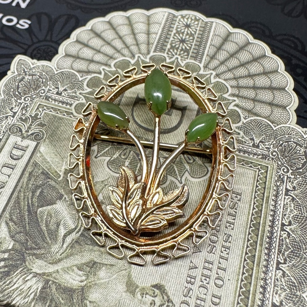 Vintage Gold Filled Oval Floral Brooch With Flowers of Jade or Jadeite,1/20 12K